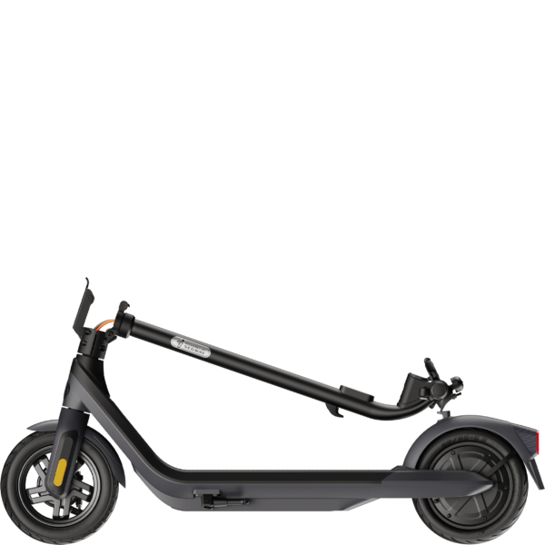 La trottinette électrique Ninebot E2 Pro présentée pliée