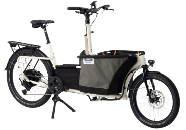 Le visuel montre le vélo cargo Swhette Baggy avec sa caisse de transport avant et son assise enfant derrière